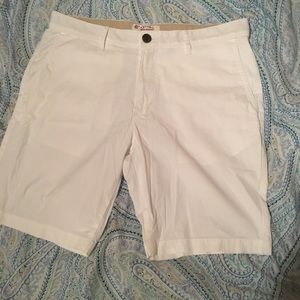 Men’s shorts by Original Penguin new white sz 36